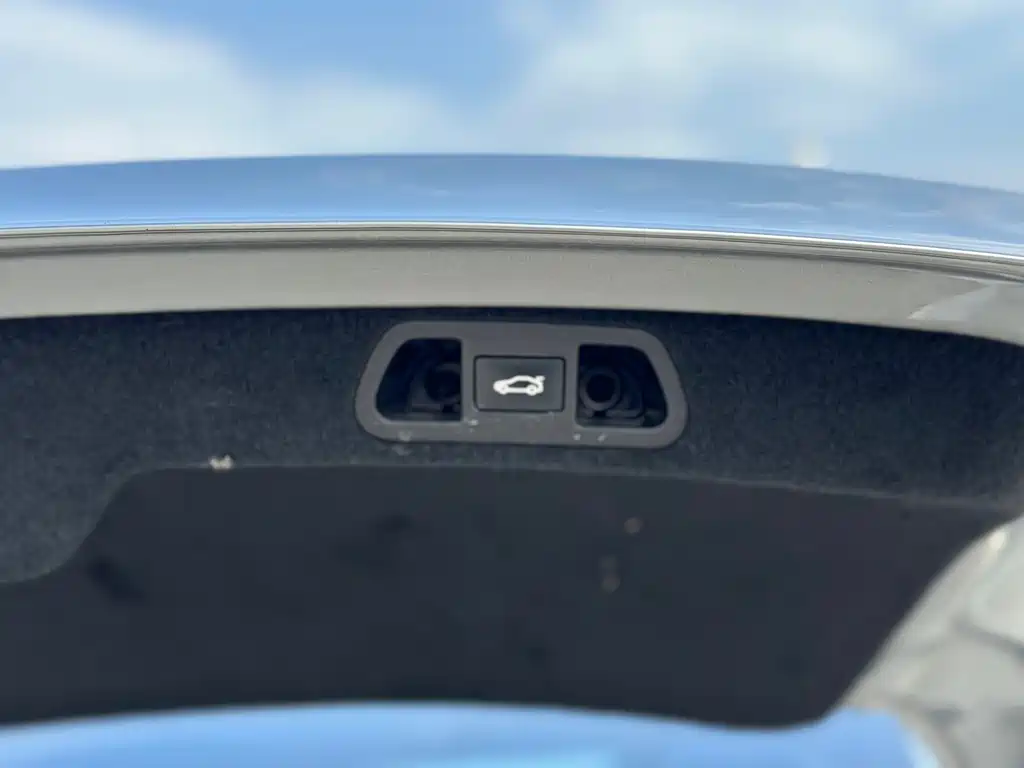 Xpeng P7 2022 586G купить на сайте DeffCars