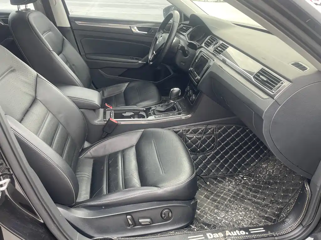 Passat 2017 330TSI DSG Premium Edition купить на сайте DeffCars