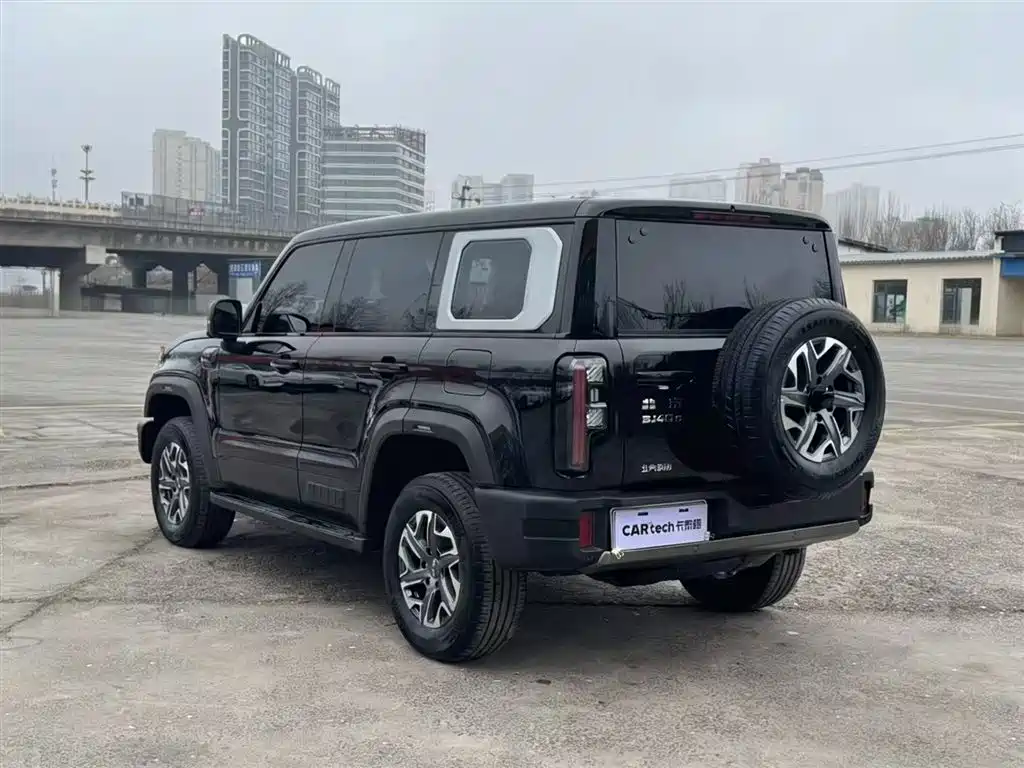 Beijing Off-Road BJ40 2024 2.0T New City Hunter Edition Knight Type купить на сайте DeffCars