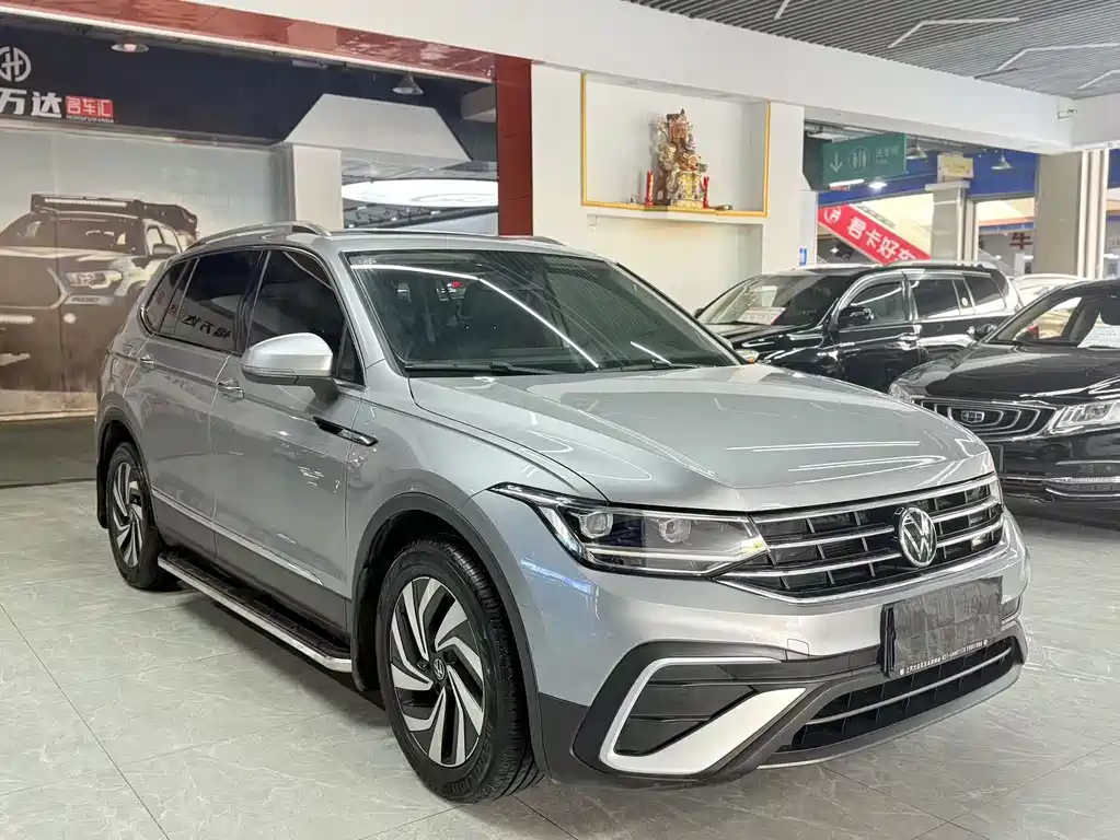 Tiguan L 2022 330TSI automatic two-wheel drive smart version купить на сайте DeffCars