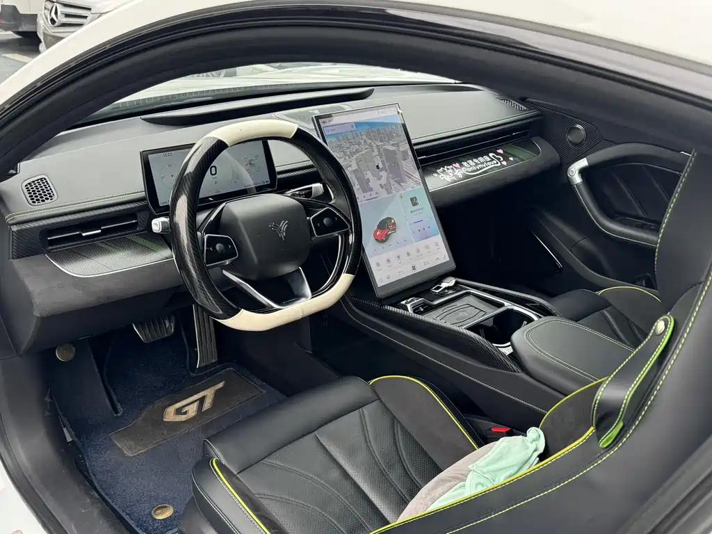 Nezha GT 2023 580 AWD купить на сайте DeffCars