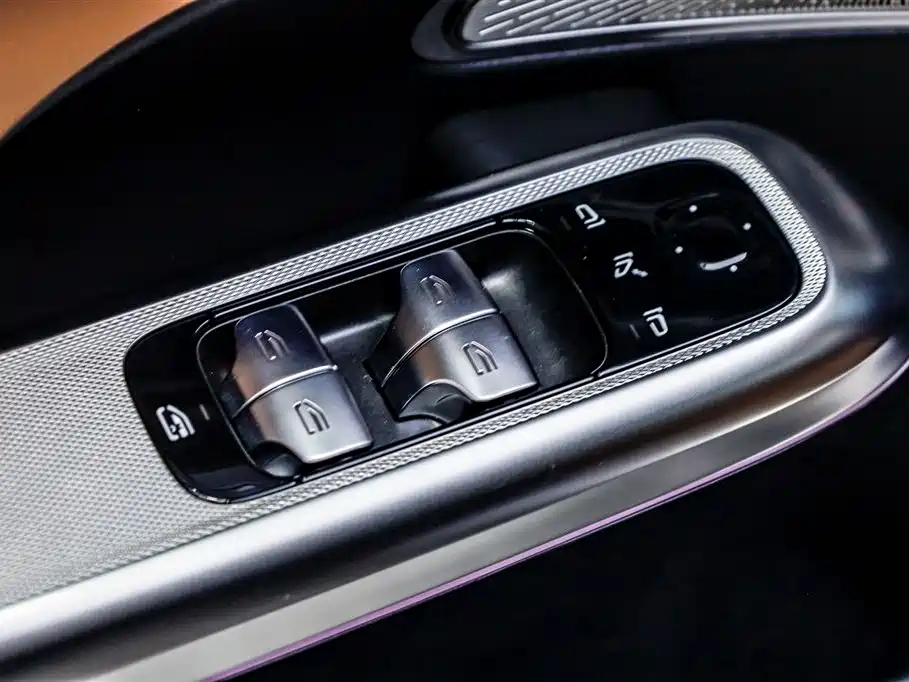 Mercedes-Benz E-Class 2025 facelift E 300 L luxury model купить на сайте DeffCars