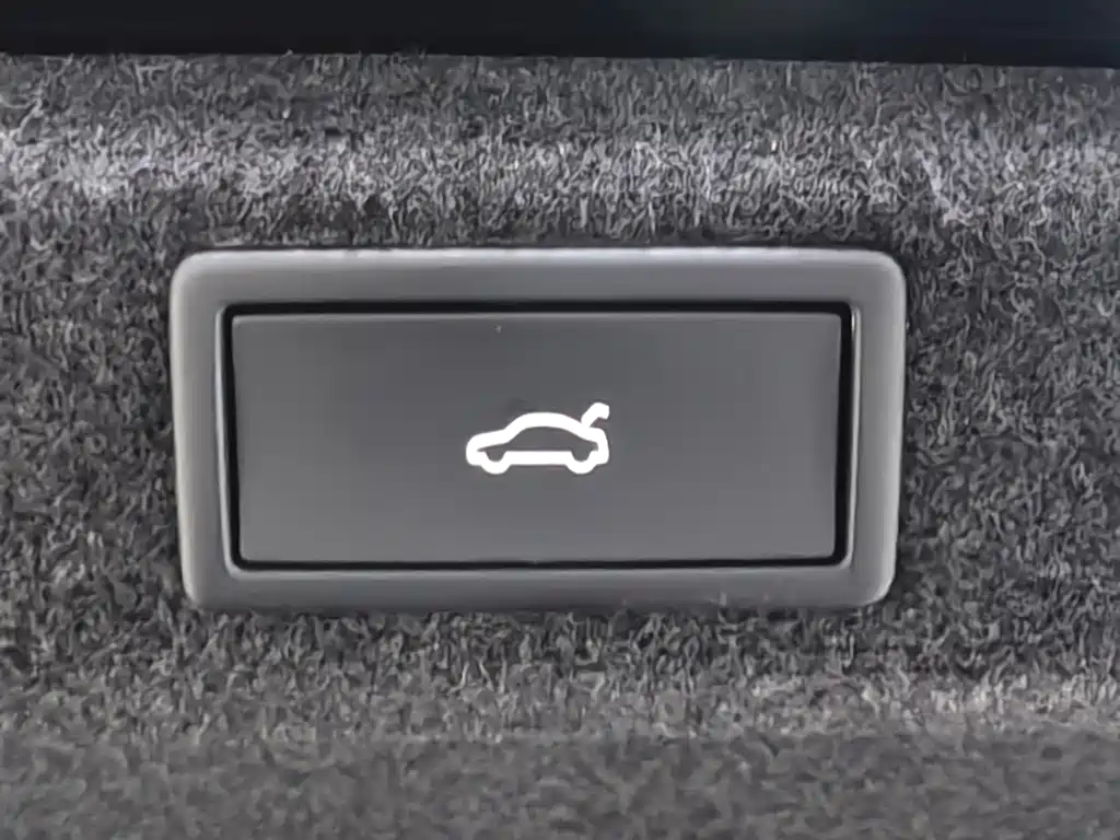 Superb 2023 facelift TSI280 DSG exclusive version купить на сайте DeffCars