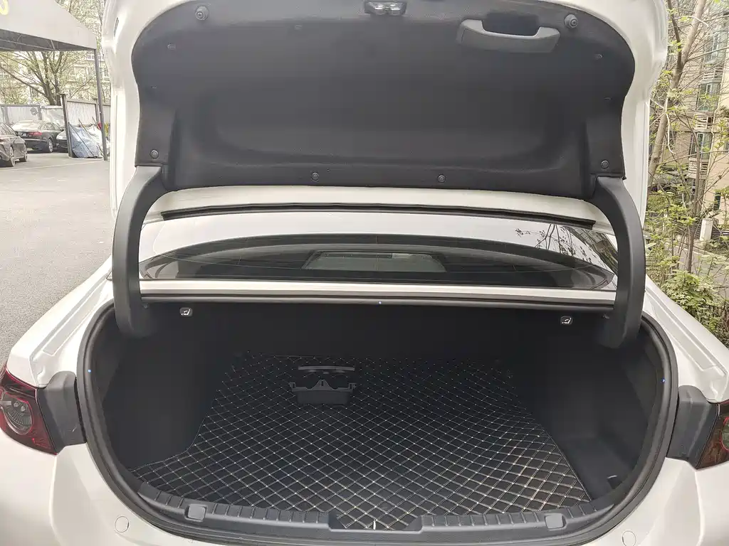 Mazda3 Angkesela 2021 2.0L Automatic Premium Edition купить на сайте DeffCars