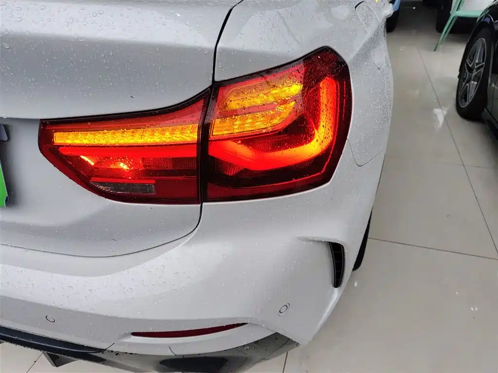 BMW 1 Series 2023 120i M Sports Edition купить на сайте DeffCars