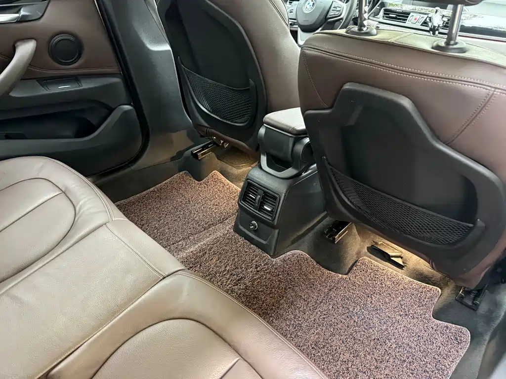 BMW X1 2018 sDrive18Li Exclusive Model купить на сайте DeffCars