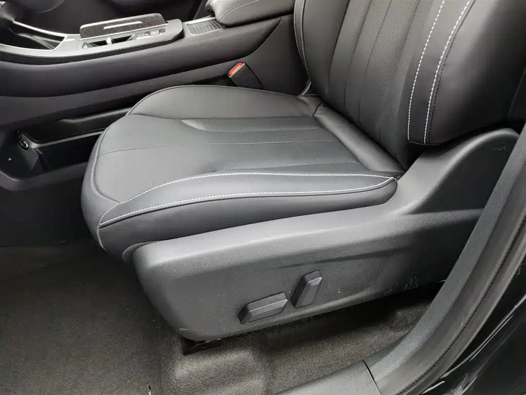 Venucia V DD-i 2023 110km iE version купить на сайте DeffCars