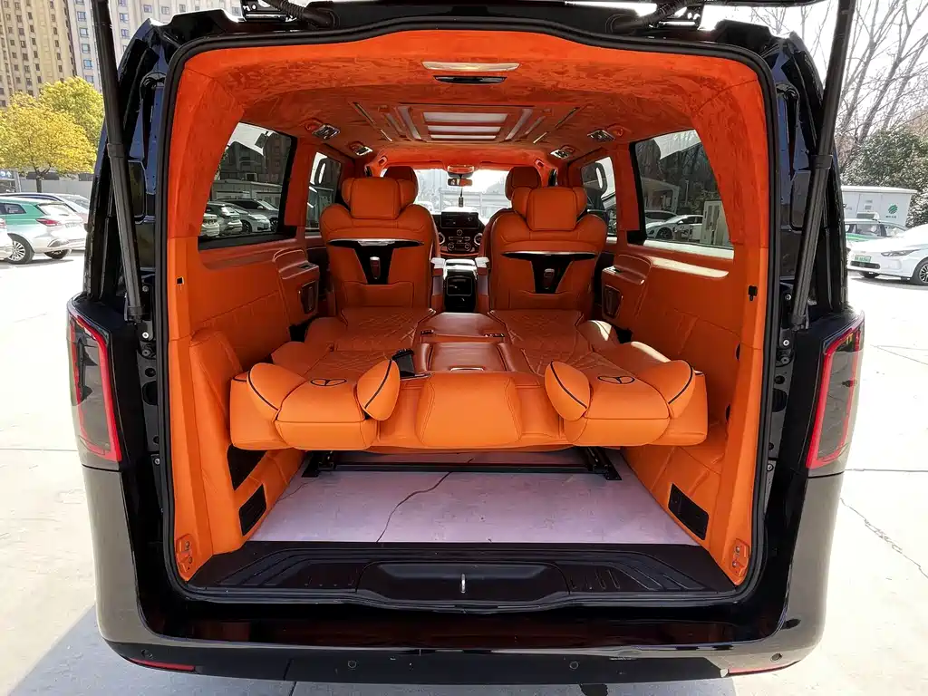 Vito 2023 2.0T Business Edition 7 seats купить на сайте DeffCars