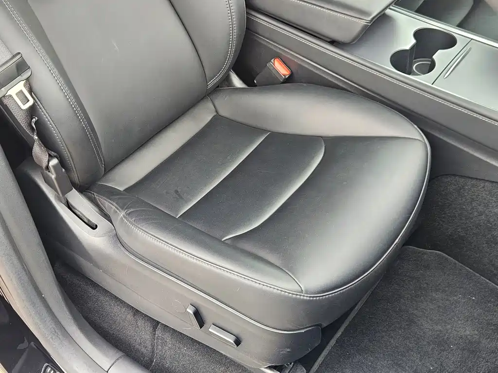 Model Y 2023 rear-wheel drive version купить на сайте DeffCars