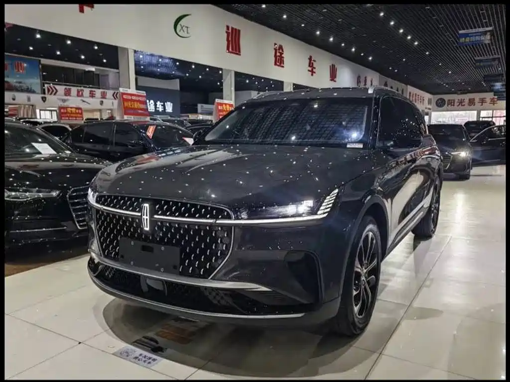 Voyager 2023 2.0T four-wheel drive premium version купить на сайте DeffCars