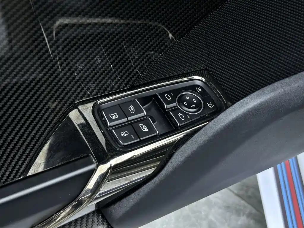 918 Spyder 2014 4.6L купить на сайте DeffCars