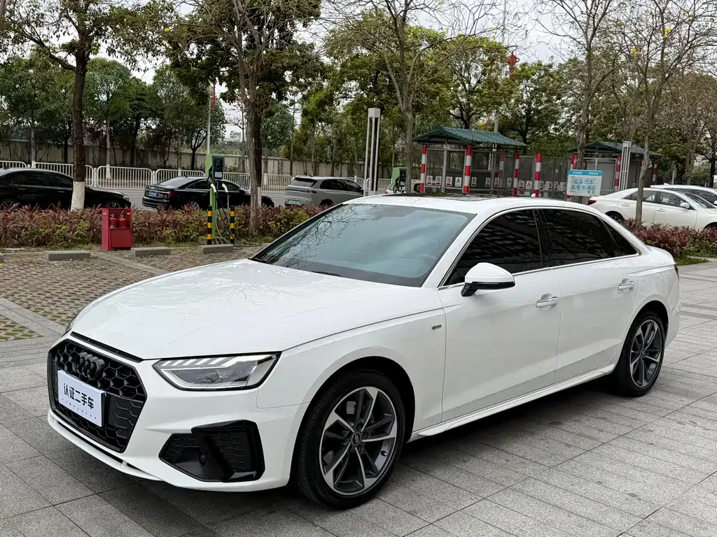 Audi A4L 2022 40 TFSI Fashionable and Dynamic купить на сайте DeffCars