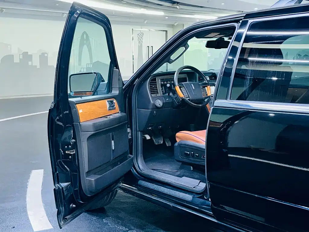 Navigator 2010 5.4L AWD купить на сайте DeffCars