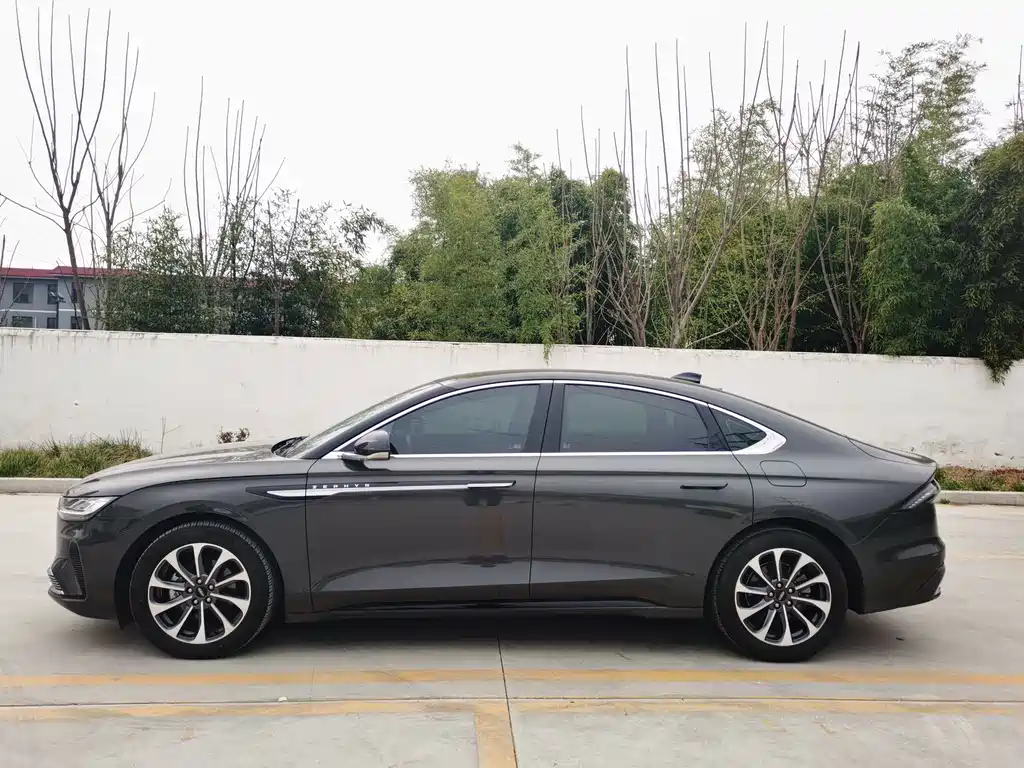 Lincoln Z 2022 i-Exclusive Edition купить на сайте DeffCars