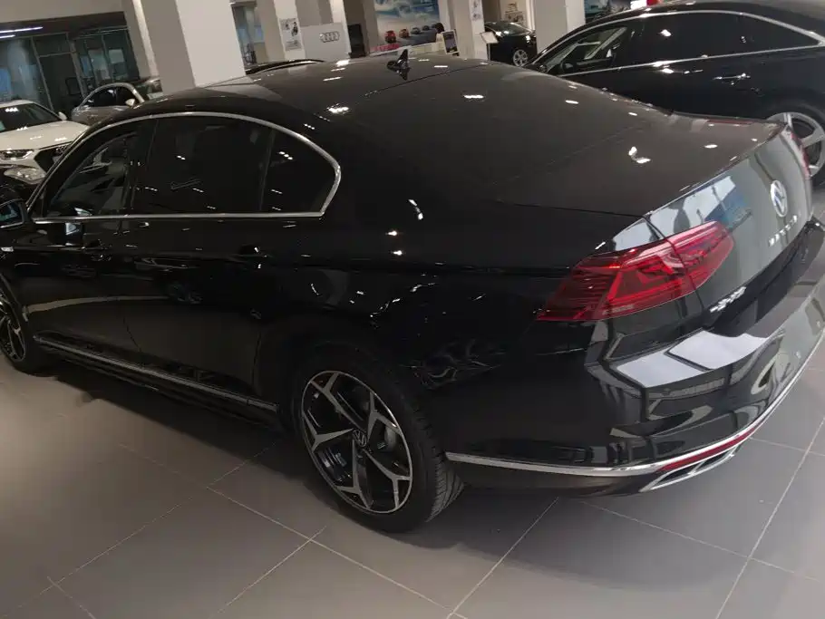 Magotan 2020 330TSI DSG luxury model купить на сайте DeffCars