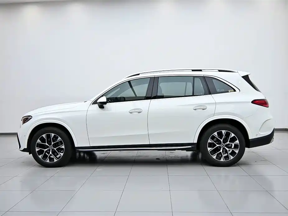 Mercedes-Benz GLC 2024 GLC 260 L 4MATIC luxury model 5 seats купить на сайте DeffCars