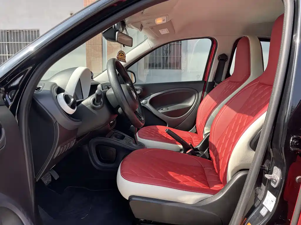 smart forfour 2018 1.0L 52kW smart version купить на сайте DeffCars