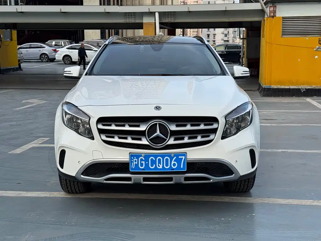 Mercedes-Benz GLA 2017 GLA 200 Dynamic купить на сайте DeffCars
