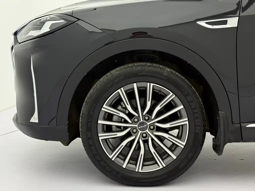 Jietu X70 PLUS 2023 model 1.5T DCT Brave PLUS 5 seats купить на сайте DeffCars