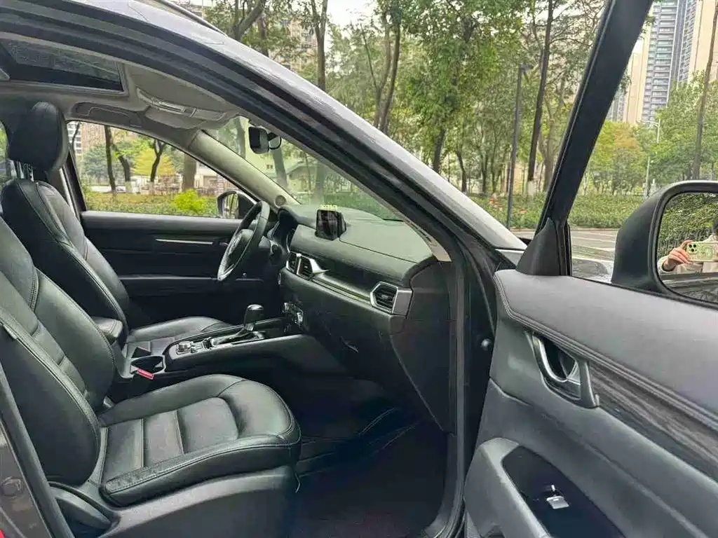 Mazda CX-5 2017 2.0L automatic two-wheel drive smart model, National V купить на сайте DeffCars