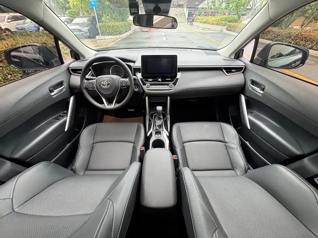 Fenglanda 2023 2.0L CVT Deluxe Edition купить на сайте DeffCars