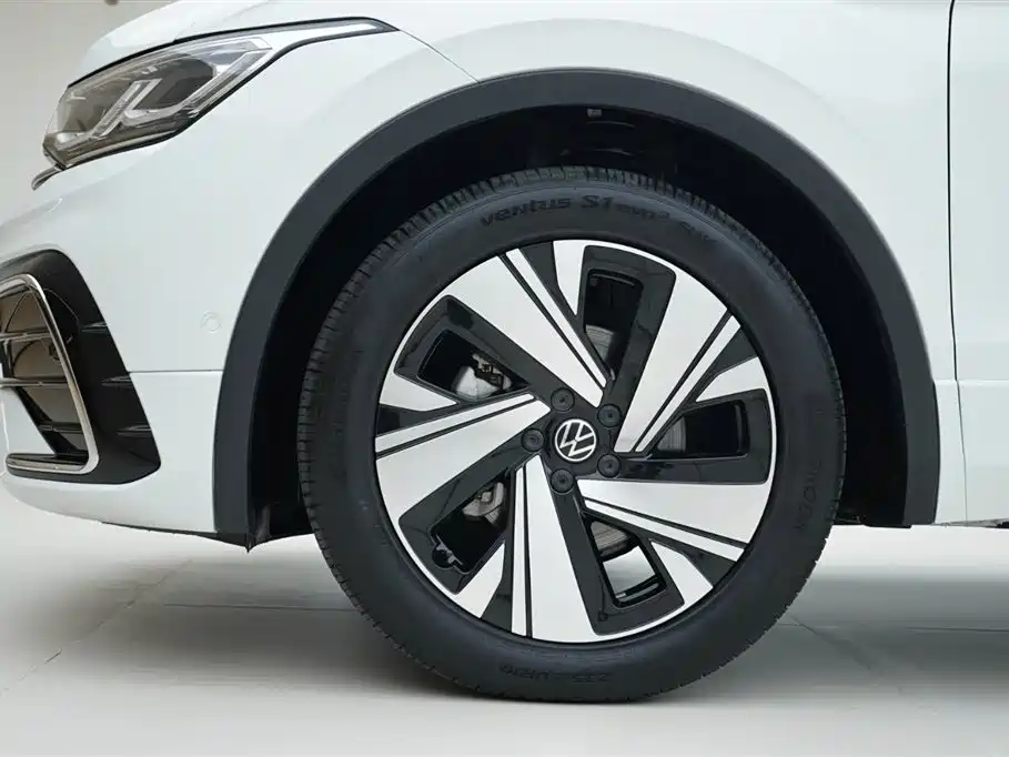Tiguan L 2023 facelift 380TSI automatic four-wheel drive R-Line flagship version 7 seats купить на сайте DeffCars