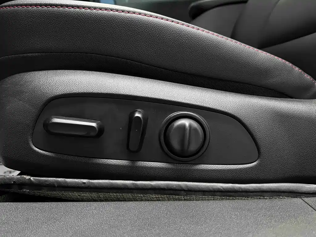 Malibu XL 2022 Redline 550T Automatic Redline Edition 110th Anniversary Edition купить на сайте DeffCars