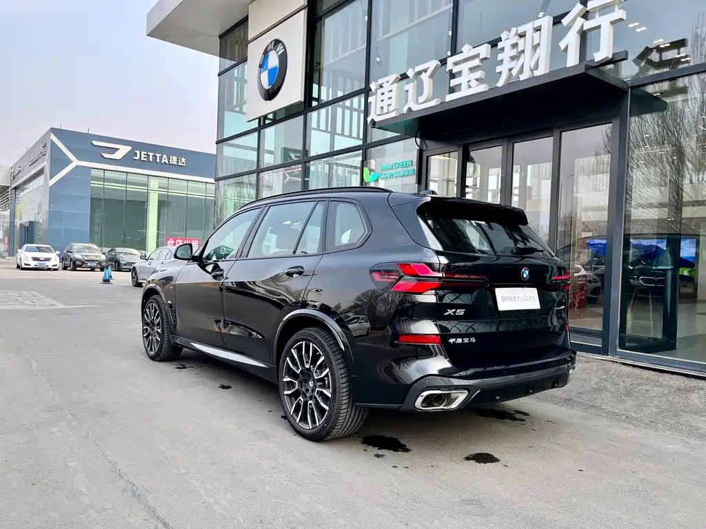 BMW X5 2025 xDrive 40Li M Sports Night Package купить на сайте DeffCars