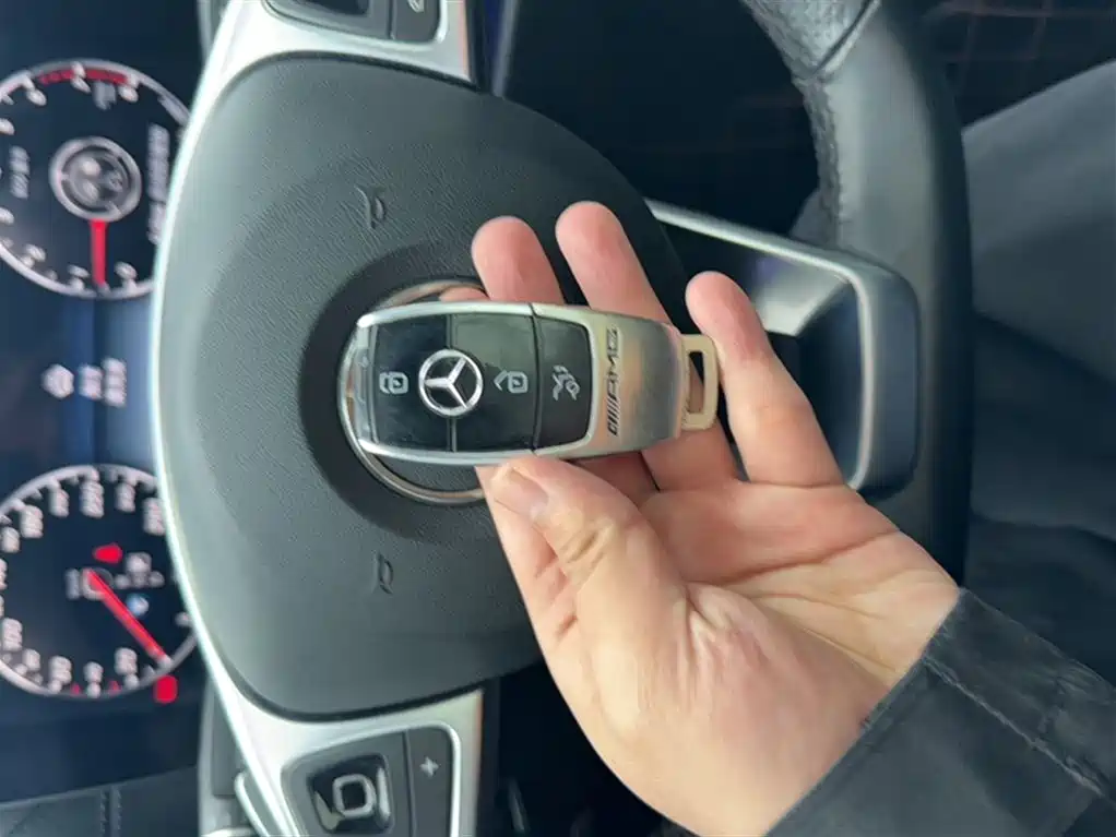 Mercedes-Benz E-Class 2017 E 320 L Sports 4MATIC купить на сайте DeffCars