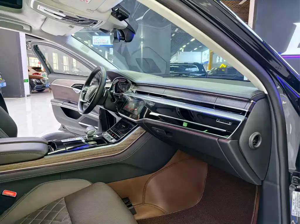 BMW 3 Series 2018 320Li Fashion Model купить на сайте DeffCars