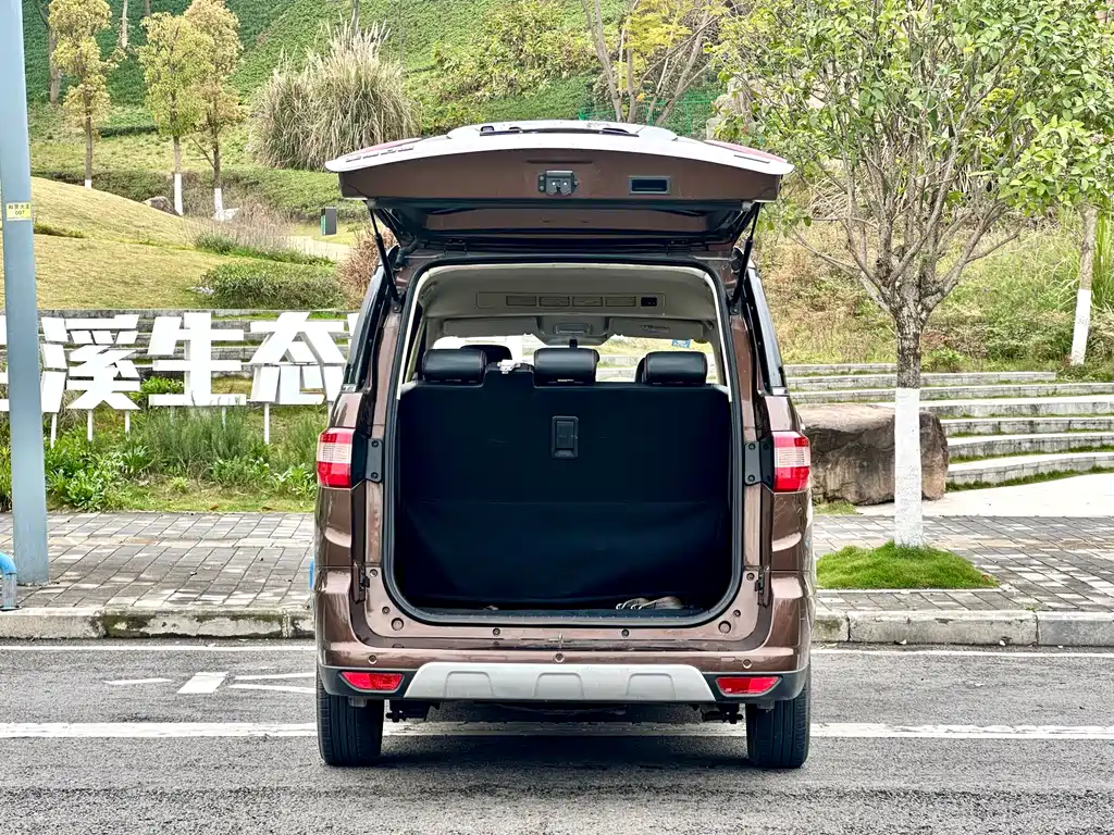 BAIC Huansu H2 2015 1.5L AMT premium model BJ415C купить на сайте DeffCars