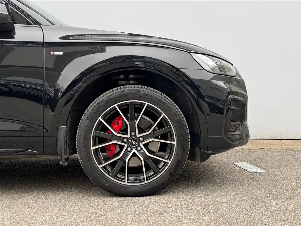 Audi Q5L 2024 45 TFSI luxury and dynamic model купить на сайте DeffCars