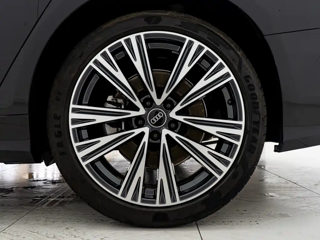 Audi A6L 2025 45 TFSI Premium Dynamic + Ventilation Comfort Package купить на сайте DeffCars