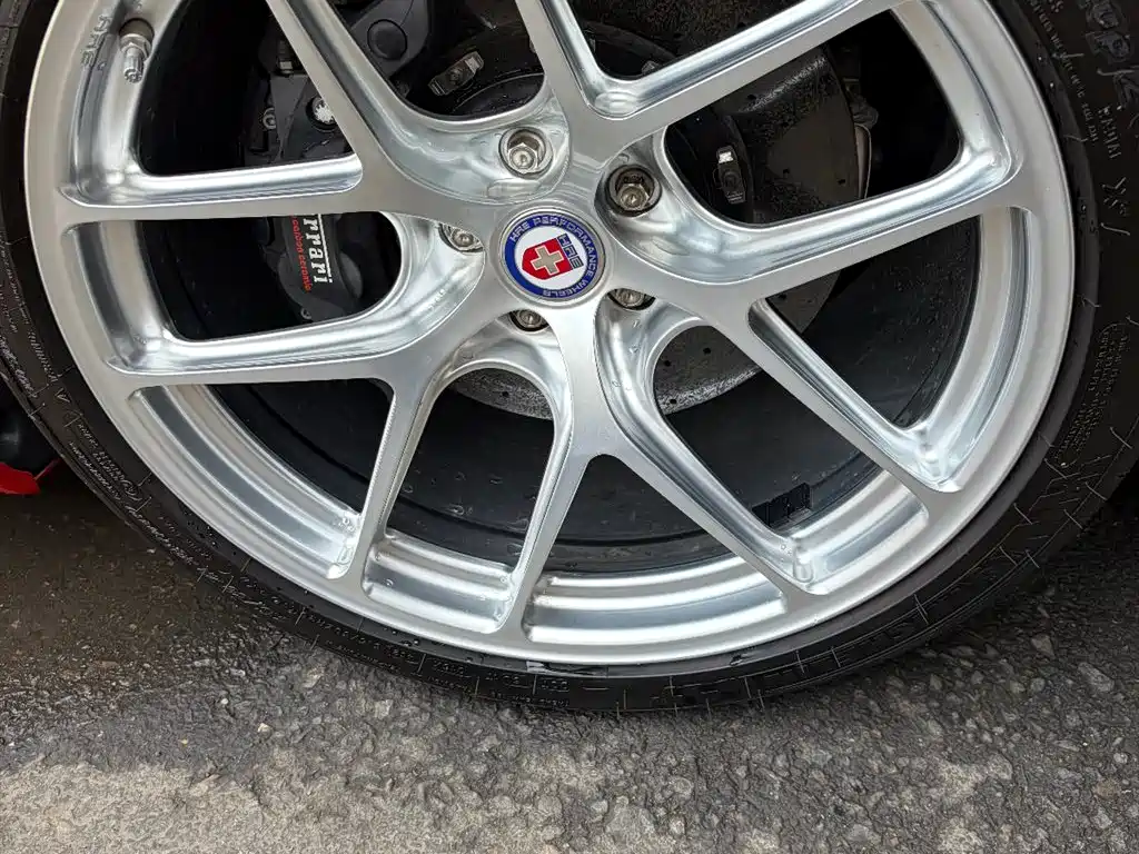 SF90 2020 3.9T V8 Stradale купить на сайте DeffCars