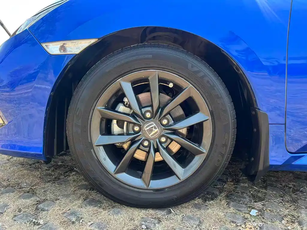 Civic 2019 220TURBO CVT Dynamic Edition National V купить на сайте DeffCars