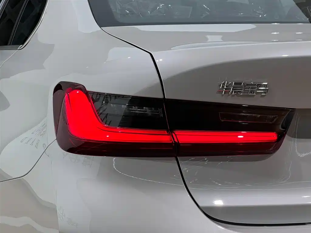 BMW 3 Series 2025 325i M Sports Package купить на сайте DeffCars
