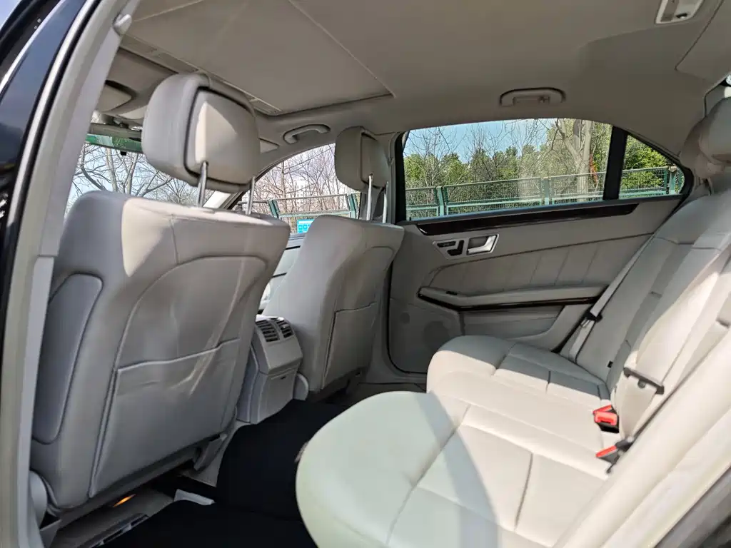 Mercedes-Benz E-Class 2012 E 200 L CGI Elegant купить на сайте DeffCars