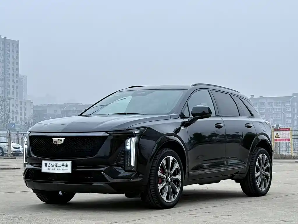 Cadillac XT5 2025 2.0T Platinum model купить на сайте DeffCars
