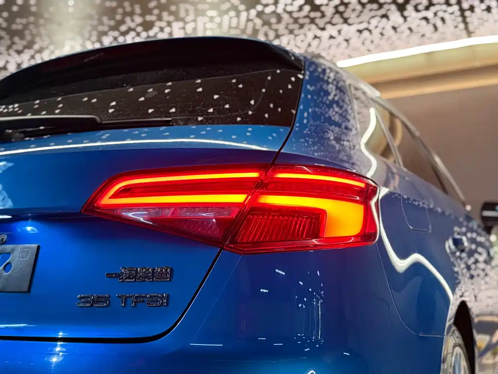 Audi A3 2017 Sportback 35 TFSI Sports купить на сайте DeffCars