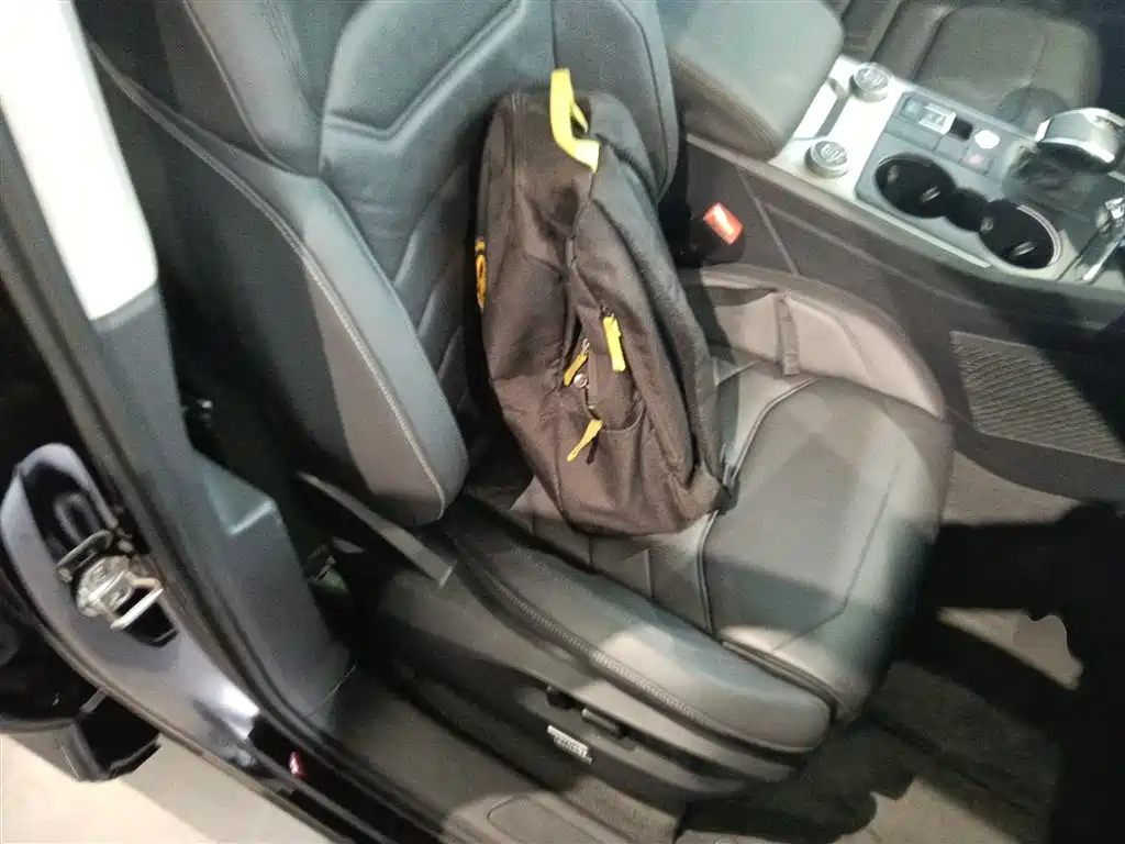 Touareg 2021 2.0TSI Pilot Special Edition купить на сайте DeffCars