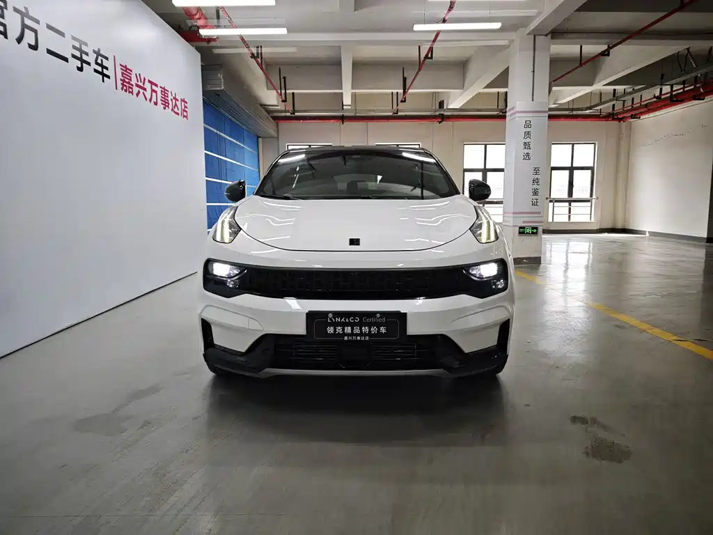 Lynk & Co 05 2020 2.0TD four-wheel drive Halo купить на сайте DeffCars