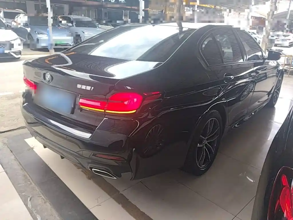 BMW 5 Series imported 2021 525i M sports package купить на сайте DeffCars