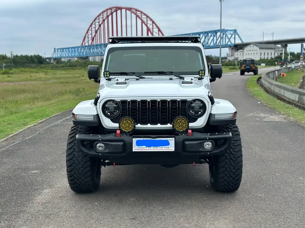 Gladiator 2022 3.6L advance version купить на сайте DeffCars