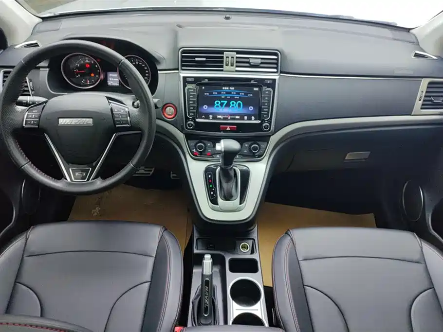 Haval M6 2017 1.5T automatic two-wheel drive premium model купить на сайте DeffCars