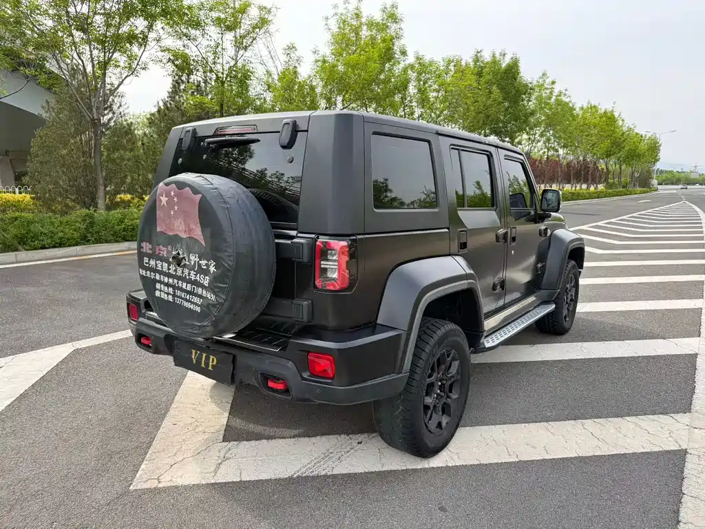 Beijing Off-Road BJ40 2023 2.0D Automatic Four-wheel Drive Blade Hero Edition Knight Type купить на сайте DeffCars