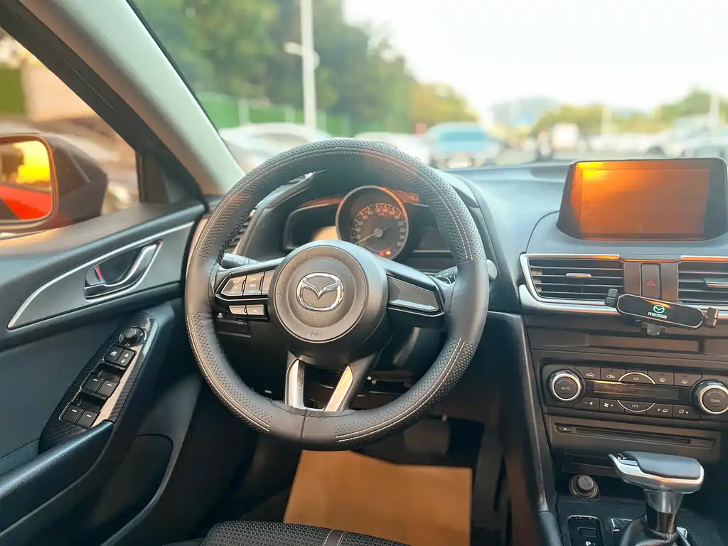 Mazda3 Angkesela 2017 hatchback 2.0L automatic luxury model National V купить на сайте DeffCars