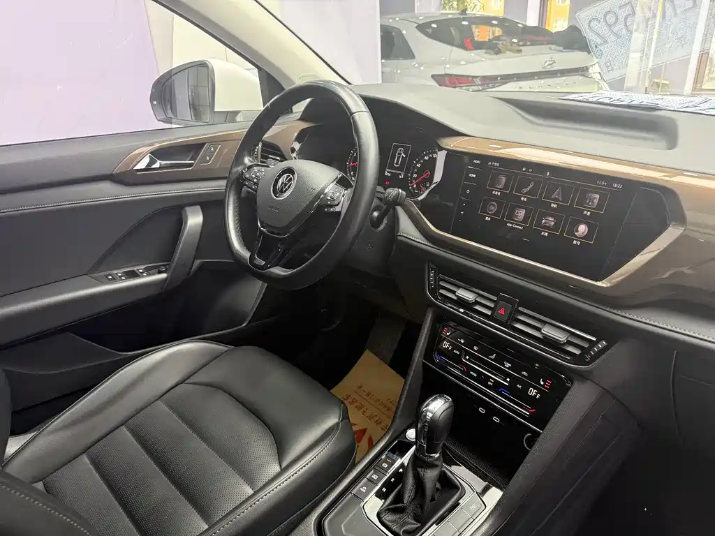 Tuyue 2021 280TSI two-wheel drive luxury version PLUS купить на сайте DeffCars