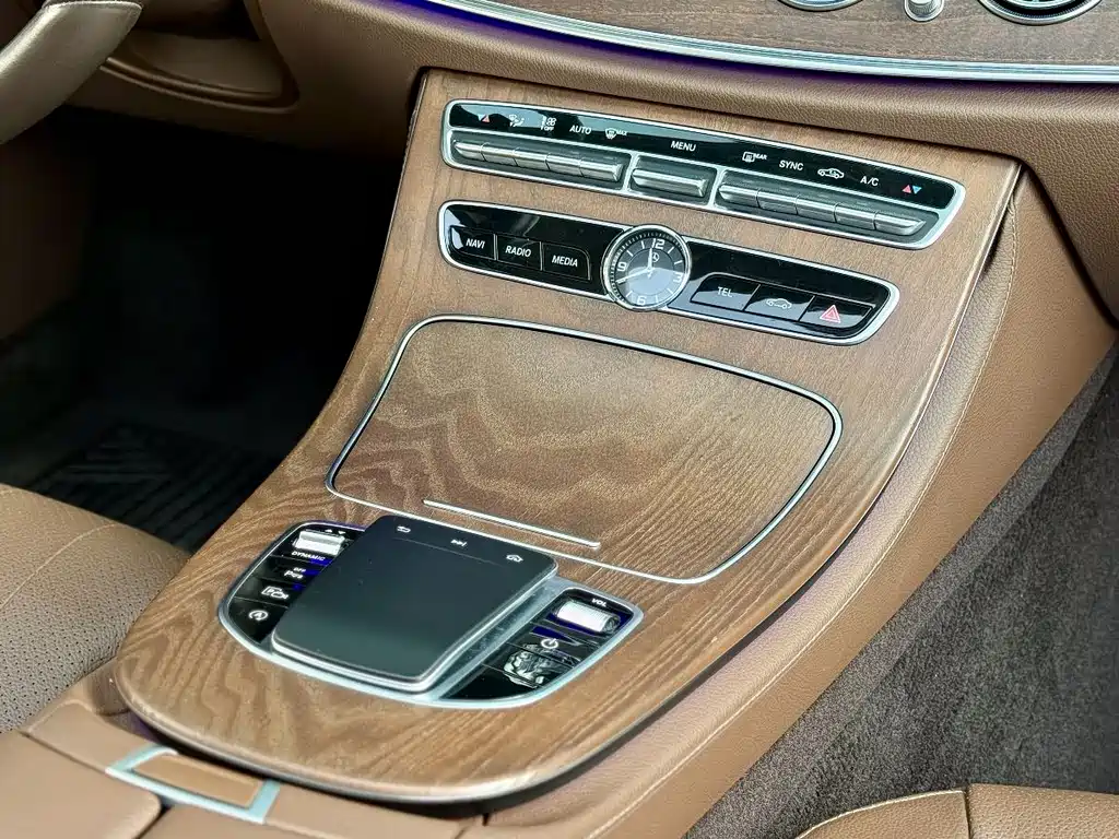 Mercedes-Benz E-Class 2020 facelift E 300 L fashionable model купить на сайте DeffCars