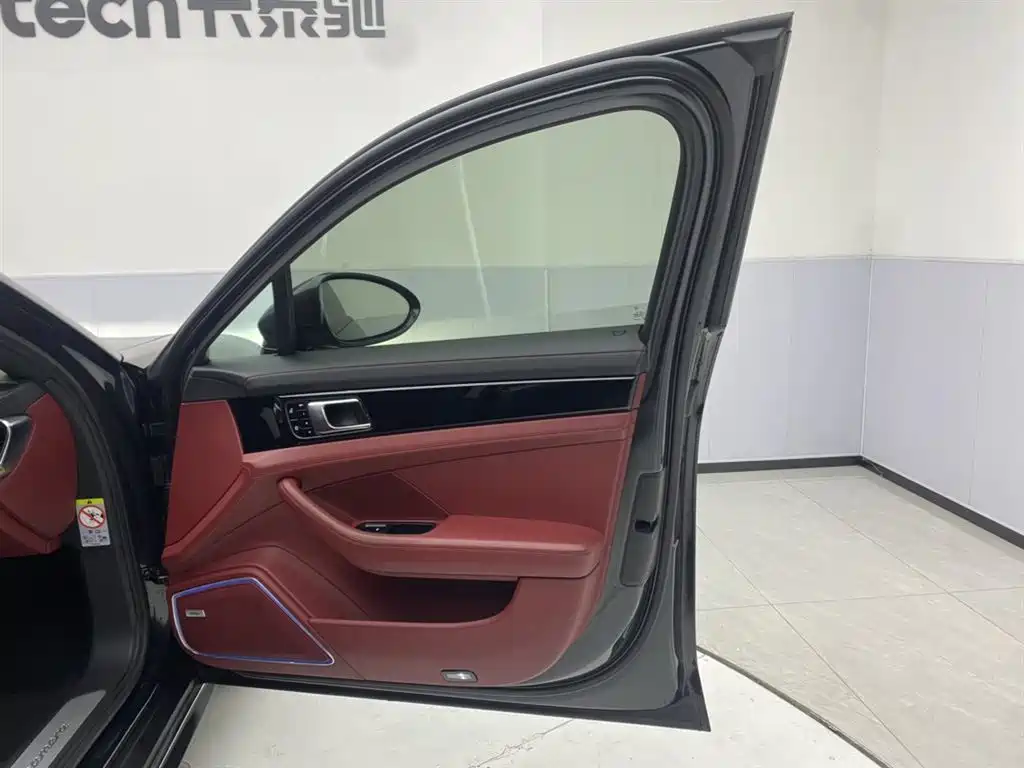 Panamera 2019 Panamera Executive Extended Edition 2.9T купить на сайте DeffCars