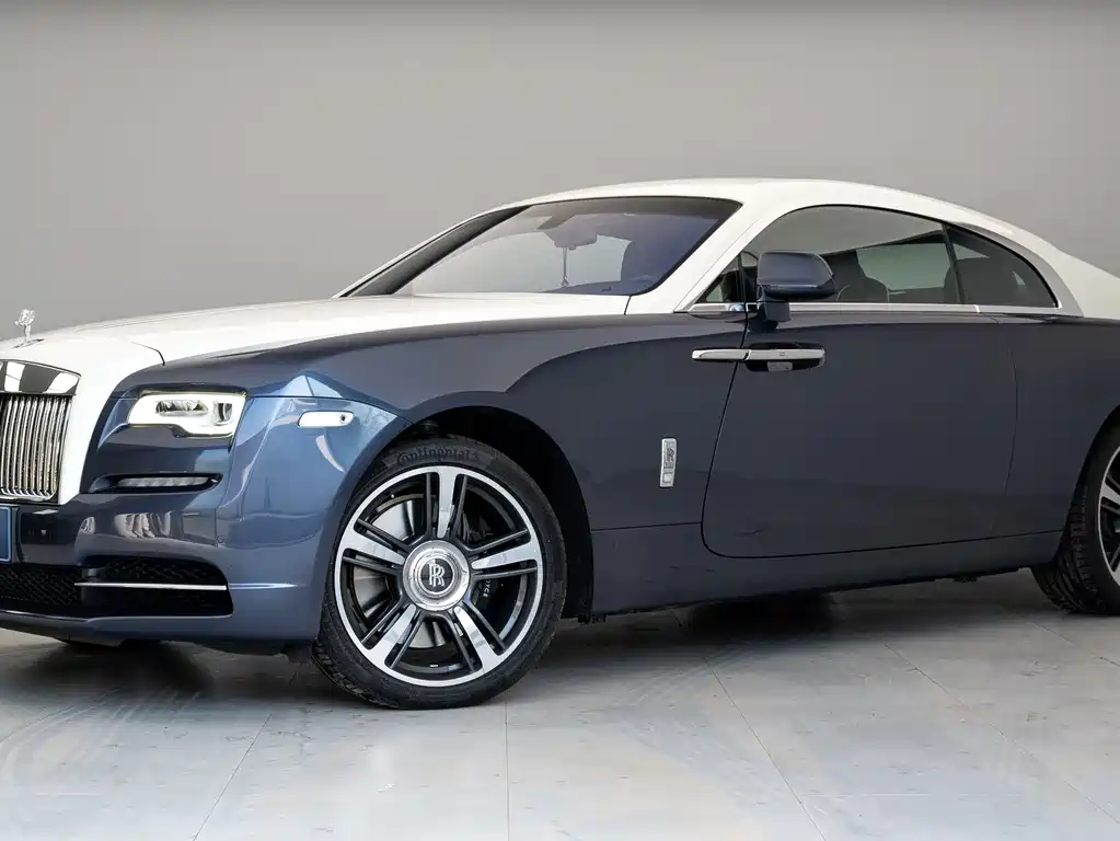 Phantom 2018 6.6T standard model купить на сайте DeffCars